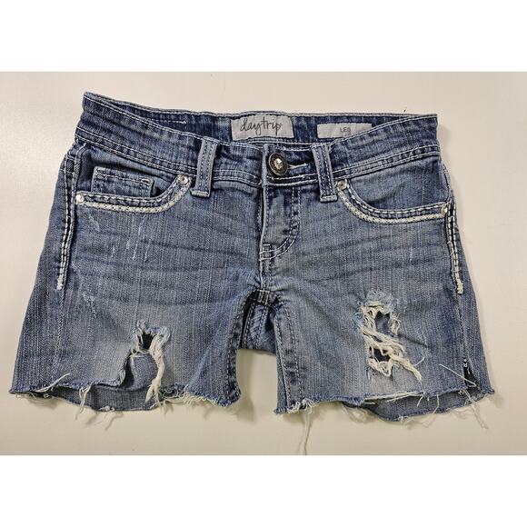 Daytrip leo size 26 raw hem cut off upcycled Denim destroyed shorts y2k 90s - Picture 1 of 6